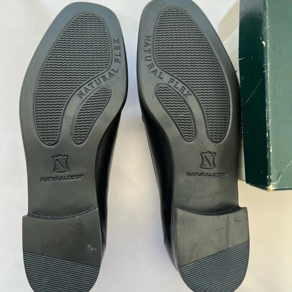 Naturalizer - Picture 3 of 8